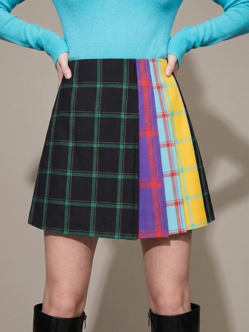 Alice + Olivia Semira Pleated Plaid Mini Skirt Size 8